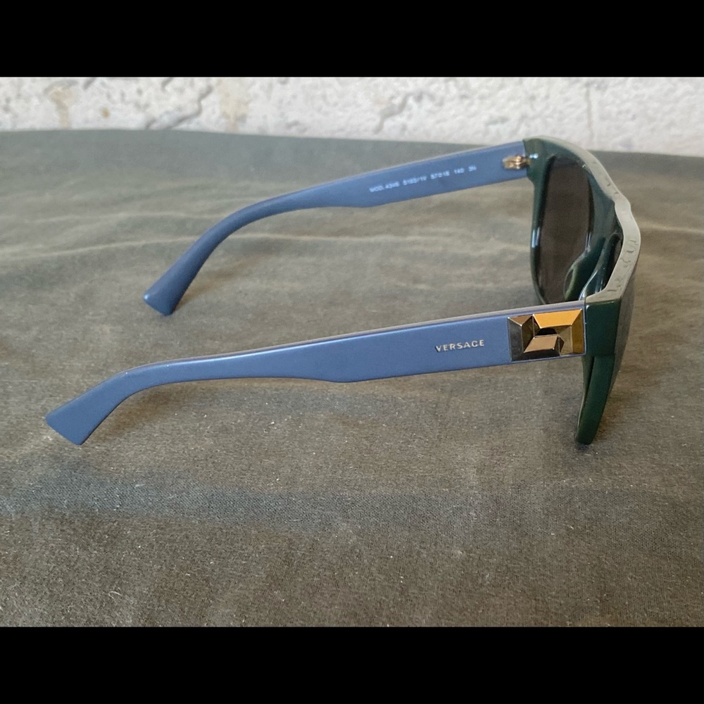 Versace Green Pilot Unisex Sunglasses